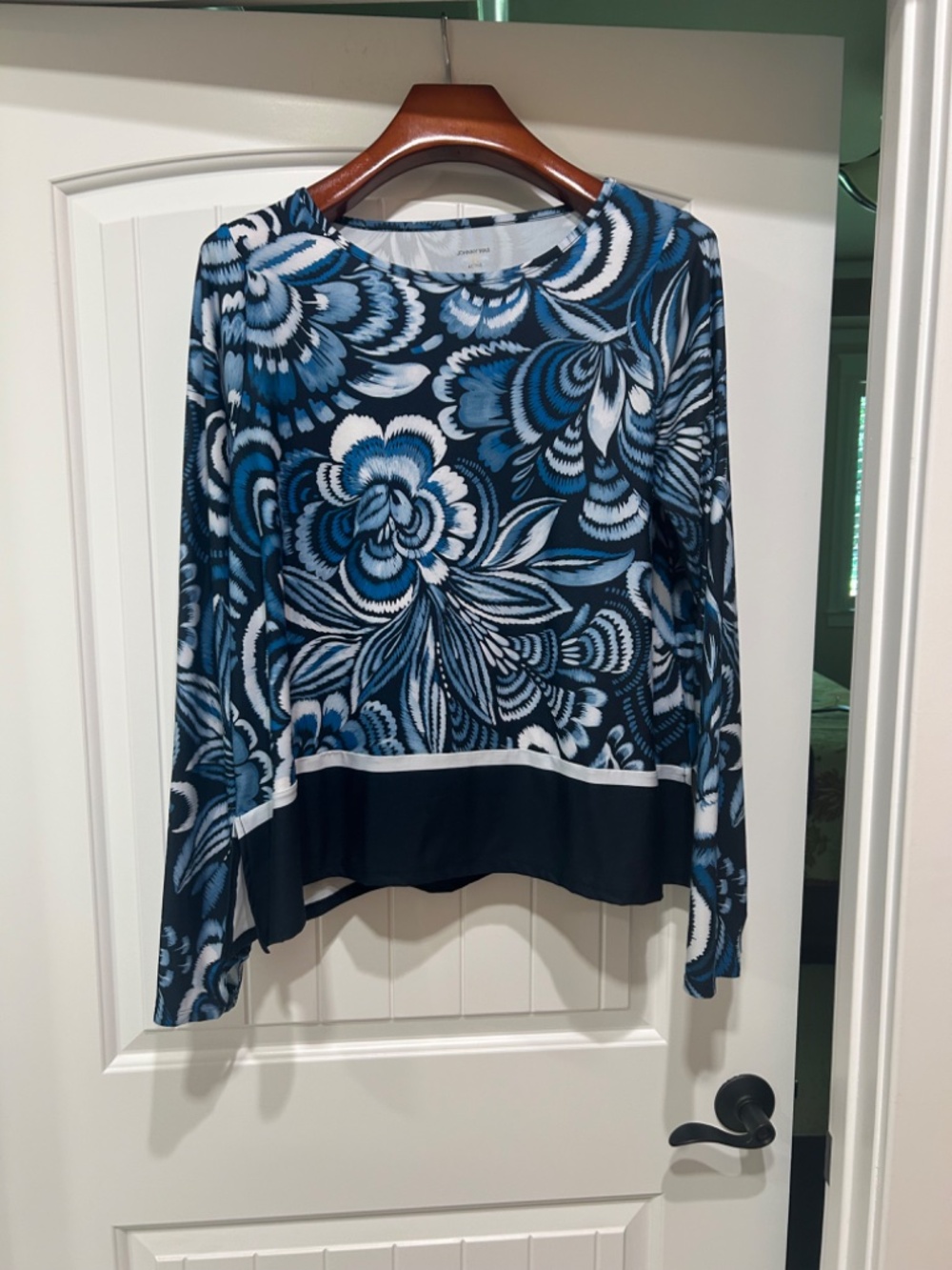 Johnny Was Bee Active Top, Size Large, $40, Original $168